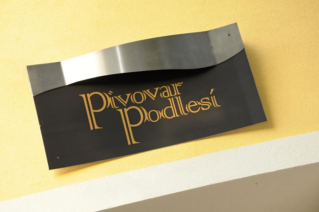 Penzion Pivovar Podlesí Příbram Esterno foto